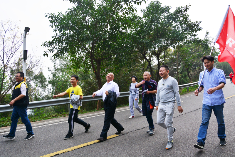 藝光集團元旦登山比賽