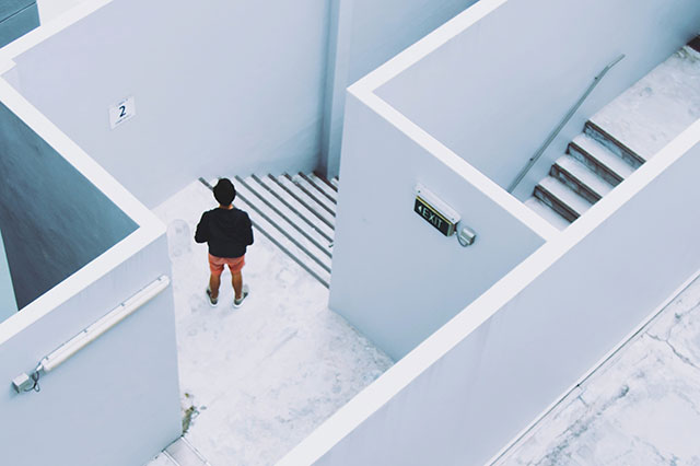 智能應(yīng)急照明系統(tǒng)有哪些主要功能？