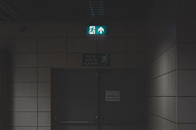 應(yīng)該怎么選擇智能消防應(yīng)急燈的類型？